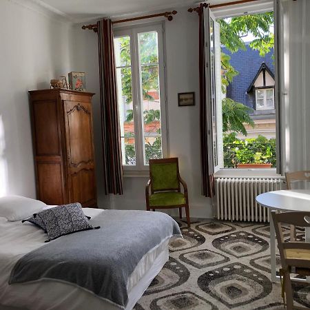 Villa Camelia Quartier Thermal Grand Studio Au Calme Vichy Exterior foto